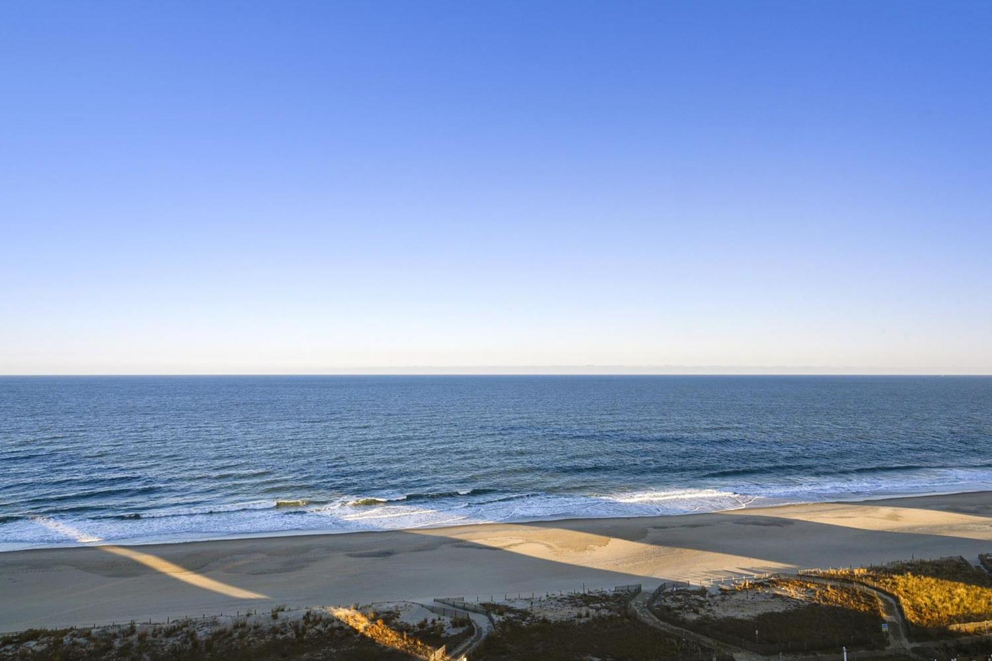 Golden Sands VIII Ocean City Room photo